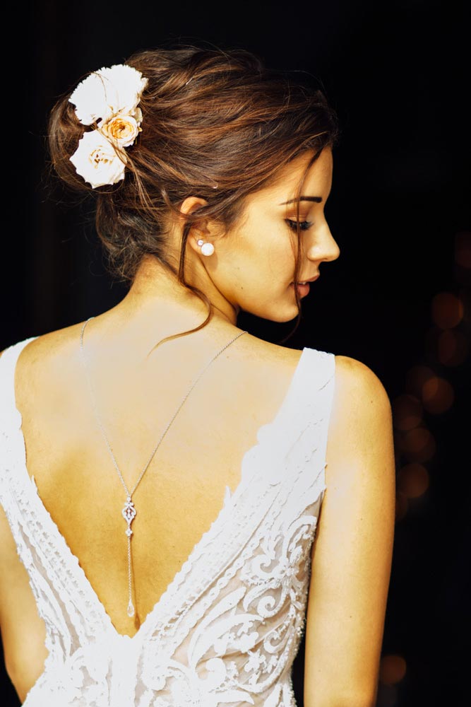 Bijou de dos mariage avec collier en cristal Swarovski « Clara » – Image 4