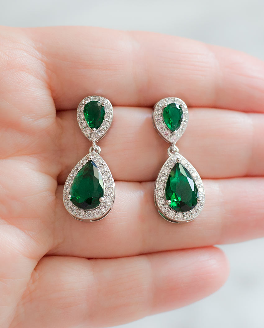 Boucles d’oreilles mariage vert émeraude en forme de goutte d’eau « Jana » – Image 7