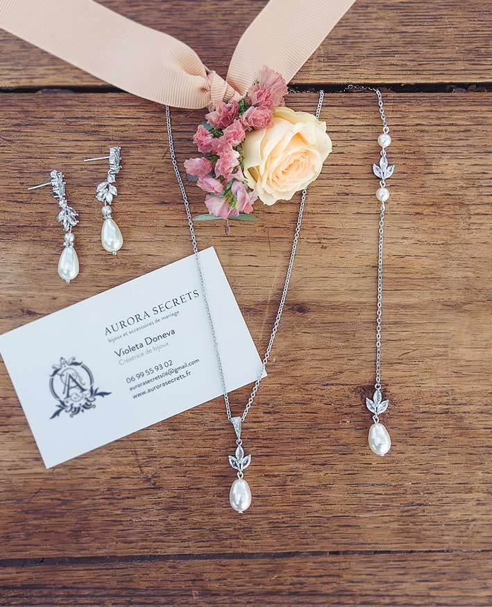 Collier de mariée avec bijou de dos en cristal et perles Swarovski « Aronia » – Image 2