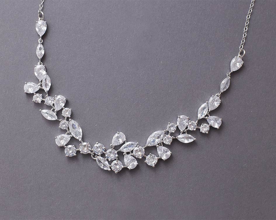 Collier mariage original diamanté, cristal Oxyde de zirconium « Ariel » – Image 6